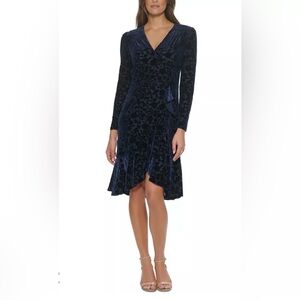 Tommy Hilfiger Textured Velvet Faux-Wrap Dress Size 4 Romantic Modern Goth